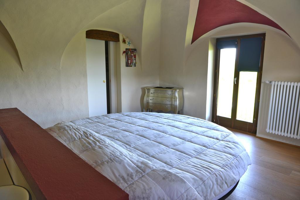 Casa Vacanze Il Brichet Mondovì Rum bild